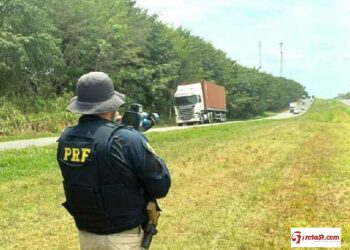 Sábado marcado por flagrantes alarmantes de excesso de velocidade na BR 324