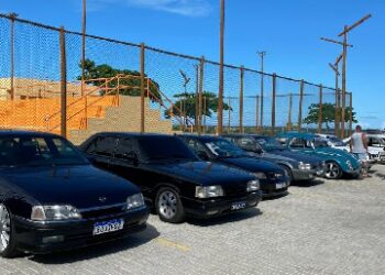 Paixão por carros antigos movimenta Porto Seguro no 5º Festival Classic Car