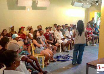 Saúde – Vigilância Sanitária realiza Palestras de Boas Práticas de Manipulação de Alimentos para Vendedores Ambulantes