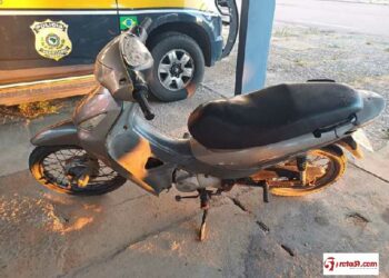 Condutor é preso pela PRF por suspeita de adulteração de motocicleta na BR-407