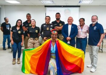 Seminário Turistas LGBT+ visa qualificação para negócios em Porto Seguro