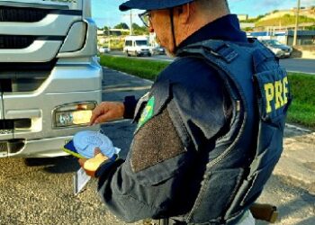 NÃO IMPORTA DIA NEM HORA, A PRF ESTÁ SEMPRE ALERTA