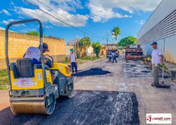 Prefeitura inicia recuperação das vias com a operação tapa-buracos em Eunápolis