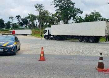 Com a PRF não tem tempo ruim, fez errado vai pro pote.