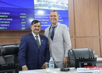 A Câmara de Vereadores de Eunápolis, teve duas sessões legislativas, a 1ª solene e, a 2ª ordinária.