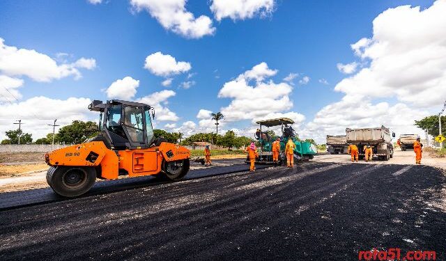 Obra do trevo da Policlínica avança com pavimentação e infraestrutura de qualidade