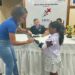 Rotary Club de Eunápolis, entrega prótese a uma menina eunapolitana.