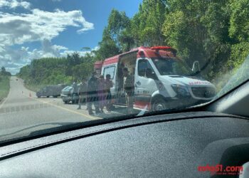 PMBA AUXILIA EM RESGATE DE VÍTIMAS APÓS GRAVE ACIDENTE