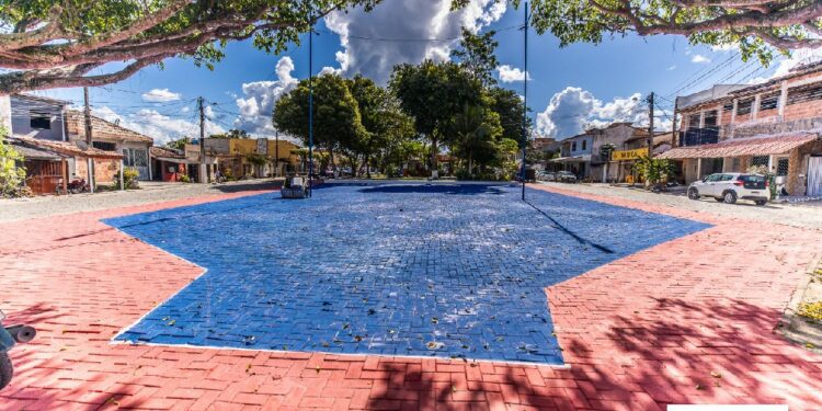 Prefeitura requalifica Praça da Liberdade e espaço volta a ser local de lazer e integração