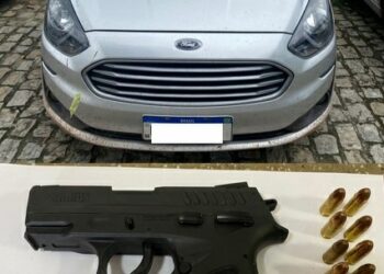 Polícia Militar prende homem de 38 anos por porte ilegal de arma de fogo em Teixeira de Freitas