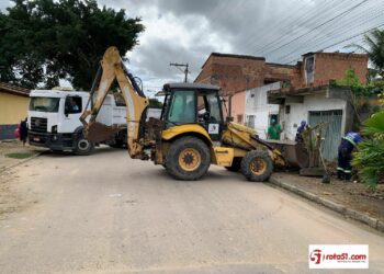 Ações de combate à dengue seguem intensificadas em Eunápolis; mutirão é realizado no bairro Juca Rosa