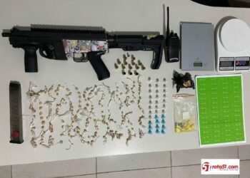 PMBA REALIZA AÇÃO DE COMBATE AO TRÁFICO DE ENTORPECENTES, APREENDE ARMA DE FOGO E MATERIAL ILÍCITO