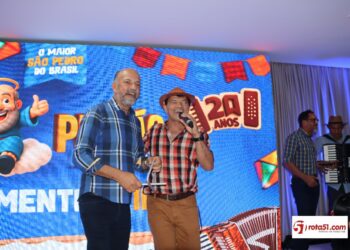 Prefeito Robério Oliveira, anuncia o maior PEDRÃO de toda sua história administrativa.