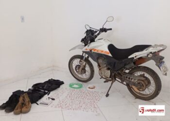 PMBA REALIZA AÇÃO CONJUNTA COM A PCBA, APREENDE GRANDE QUANTIDADE DE DROGAS E RECUPERA VEÍCULO ROUBADO