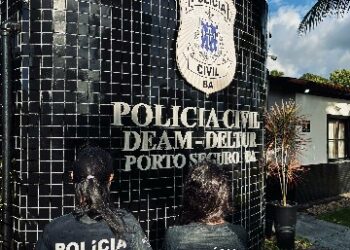 POLÍCIA CIVIL DA BAHIA CUMPRE MANDADOS DE PRISÃO PREVENTIVA E DE BUSCA E APREENSÃO POR ESTUPRO DE VULNERÁVEL E IMPORTUNAÇÃO SEXUAL