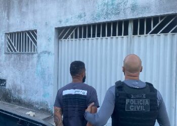 NEAM DE EUNAPOLIS COM APOIO DA EQUIPE SILC CUMPRE MANDADO DE PRISÃO CONTRA SUPOSTO AUTOR DE VIOLÊNCIA DOMÉSTICA