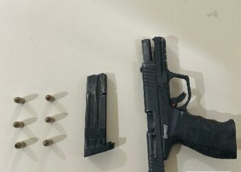 Pistola, carregador, munições e droga são apreendidas pela PM em Belmonte