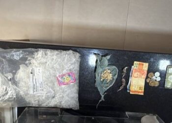 PMBA apreende drogas no bairro Juca Rosa em Eunápolis