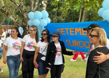Piquenique com Libras celebra o Setembro Surdo em Porto Seguro