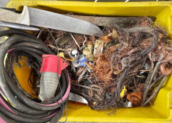 Operação integrada interdita ferro-velho usado para receptação de cabos roubados em Salvador