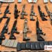 Polícia Civil apreende 22 fuzis e tabletes de cocaína em Vila de Abrantes