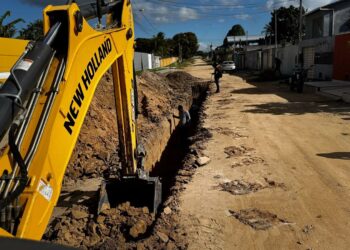 Prefeitura de Eunápolis avança com nova etapa de drenagem e beneficia a Rua Turmalina, no bairro Santa Isabel