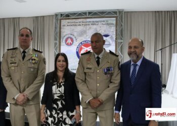 Eunápolis realiza Solenidade de Assunção do 28º BPM, conquista viabilizada por articulação política de Cláudia e Robério Oliveira
