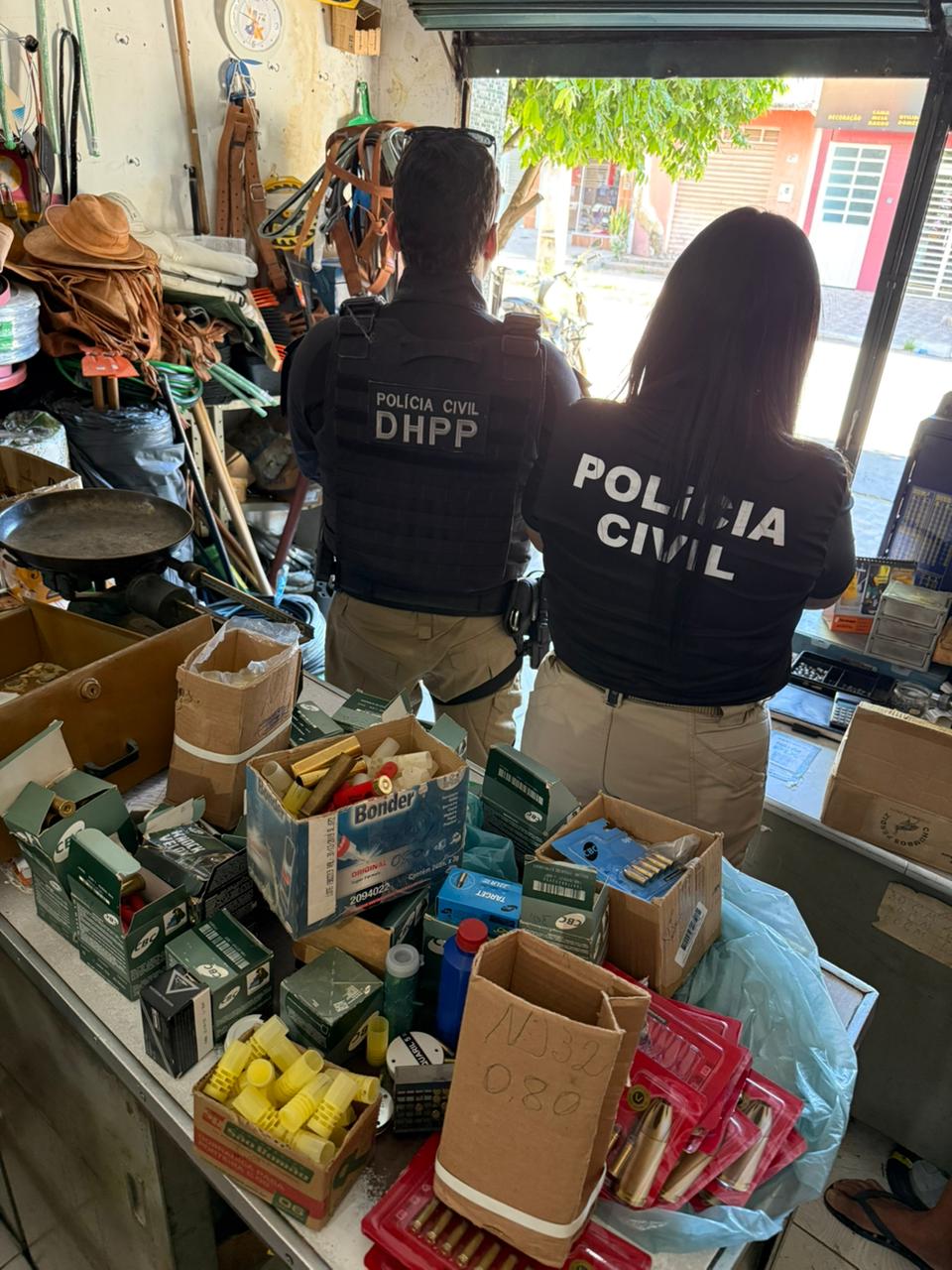 Operação “Colheita da Lei” prende sete suspeitos e fecha fábrica artesanal de armas no Oeste baiano