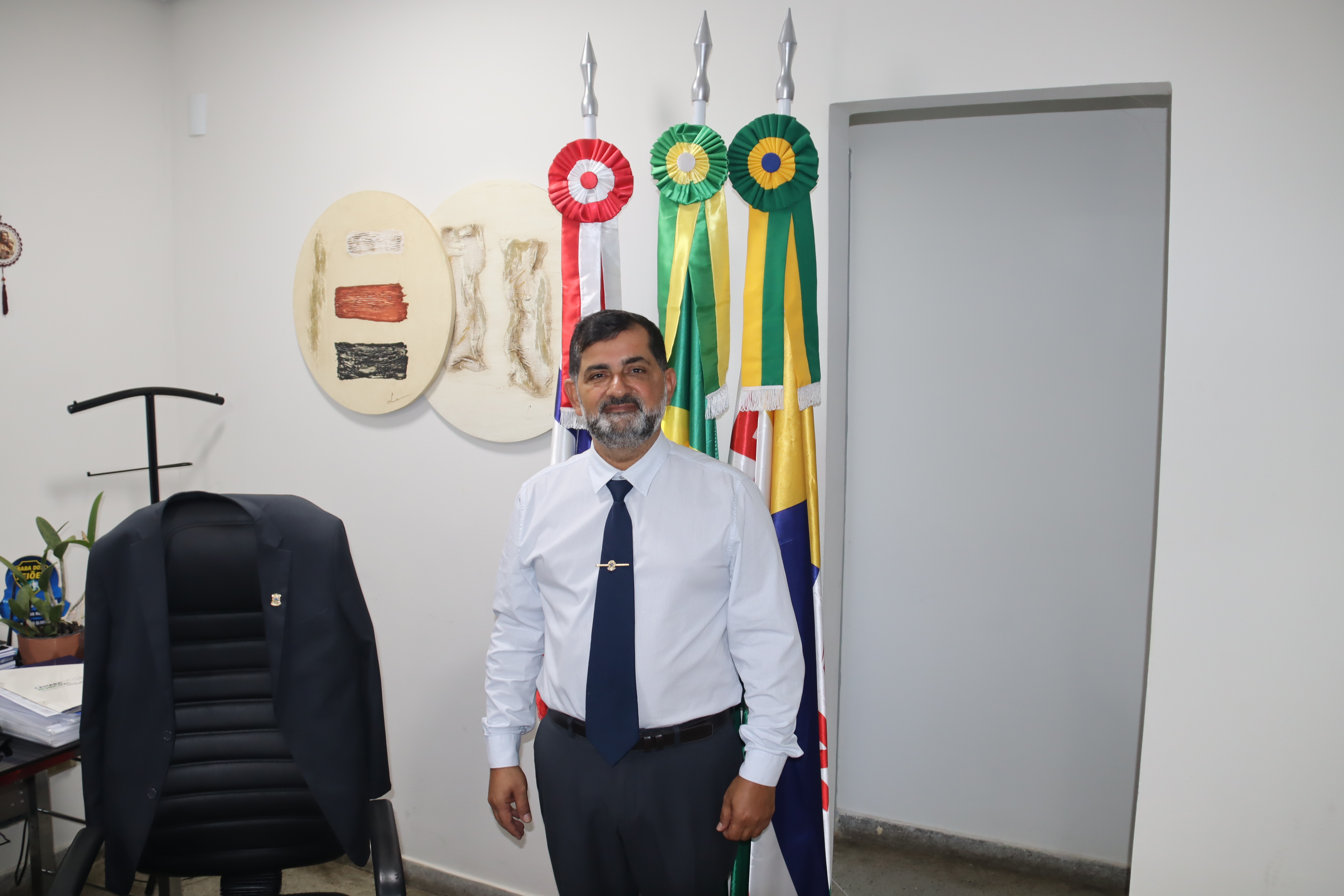 Câmara Municipal oferece um café da manhã a funcionários e a imprensa.