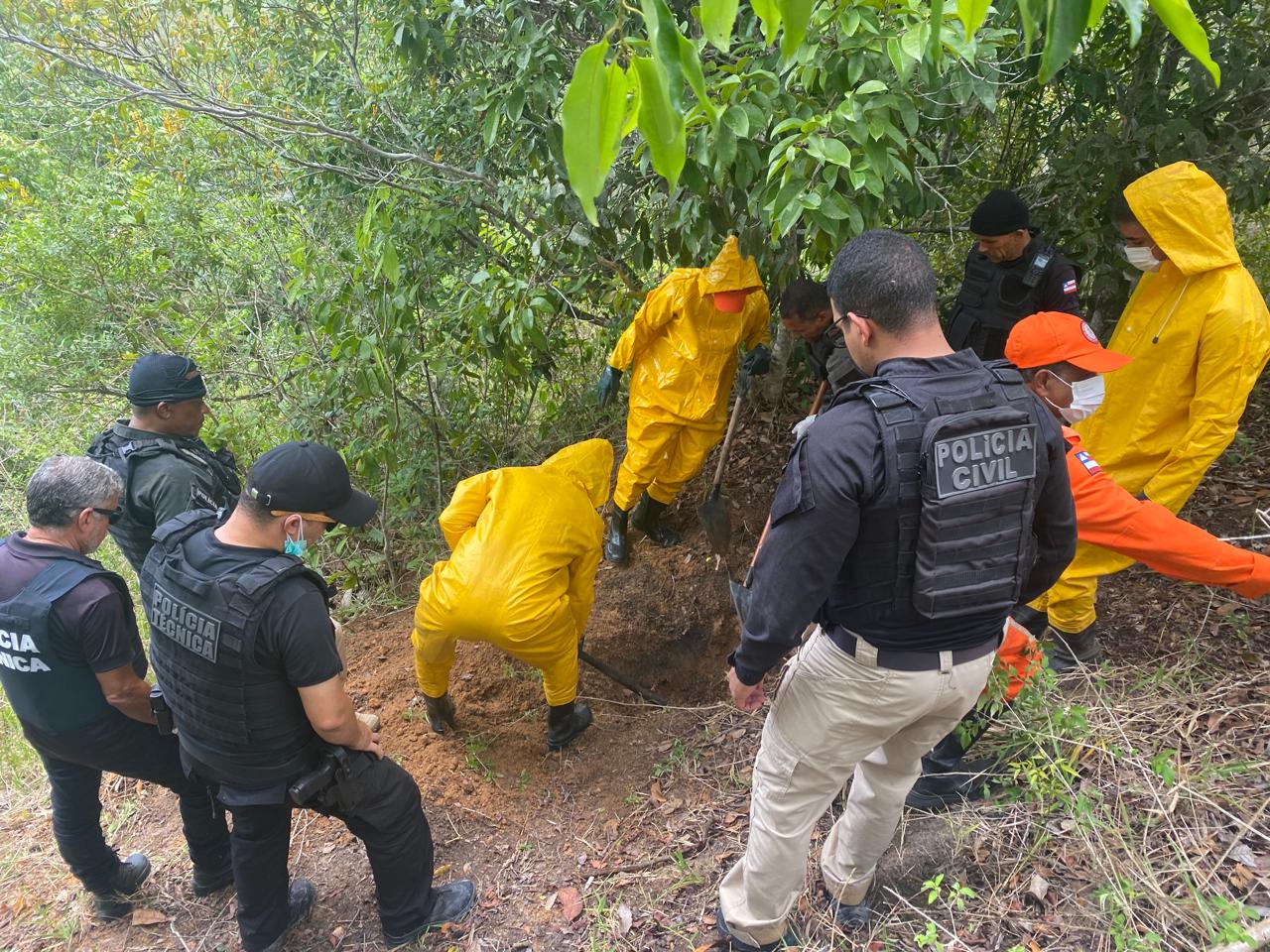 EUNÁPOLIS – POLÍCIA CIVIL LOCALIZA CORPO DE JOVEM DESAPARECIDO EM ÁREA DE MATA EM EUNÁPOLIS
