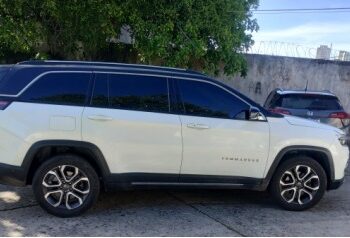 Homem é preso em flagrante com veículo de luxo com placa adulterada em Salvador