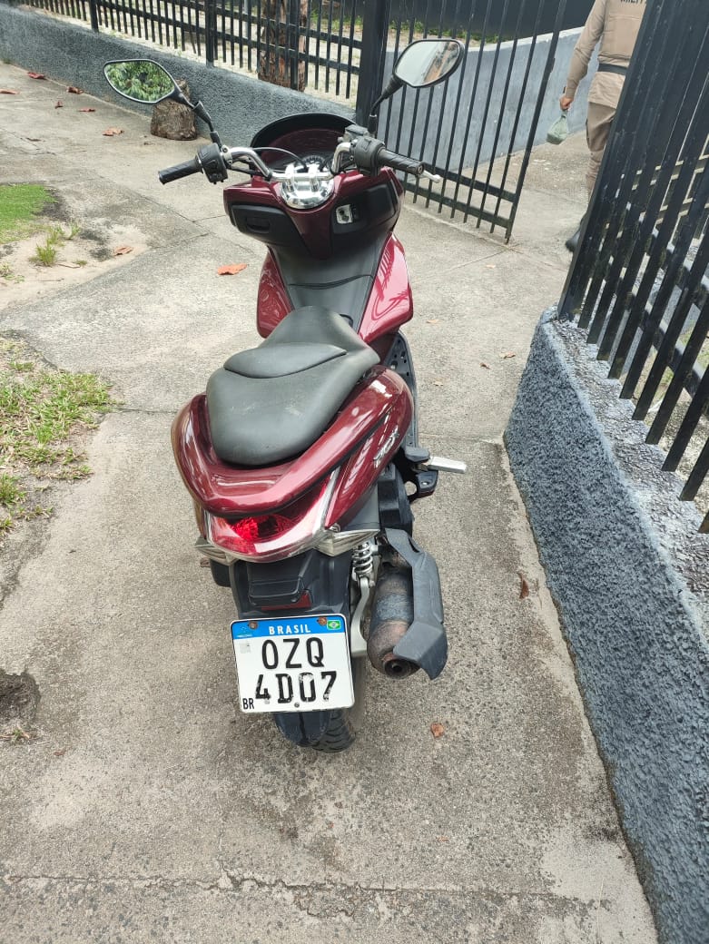 Polícia Militar prende homem por tráfico de drogas e apreende veículo em Prado