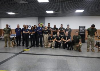 Operação Contenção realiza vistorias em bagagens no Aeroporto de Salvador