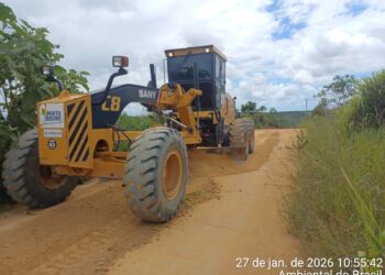 Prefeitura de Porto Seguro intensifica manutenção de estradas vicinais em áreas indígenas e na comunidade do Queimado
