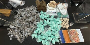 PMBA prende homem com grande quantidade de drogas em Eunápolis