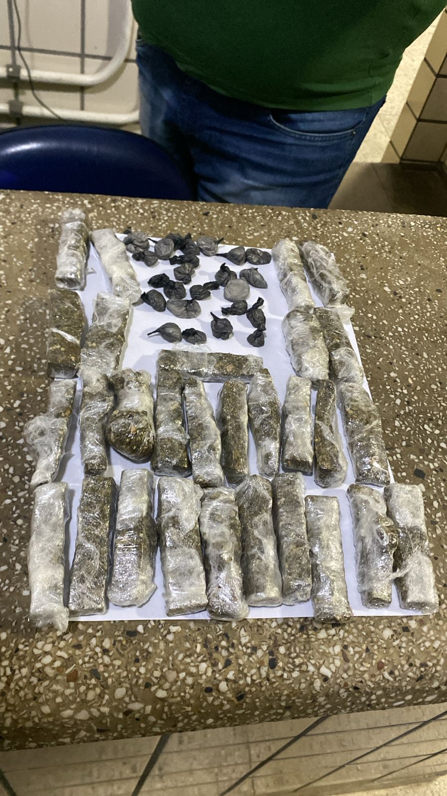 PM APREENDE MAIS DROGAS EM TEIXEIRA DE FREITAS