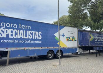 Prefeito Robério anuncia chegada da Carreta Oftalmológica do programa Agora Tem Especialistas do Governo Federal em Eunápolis