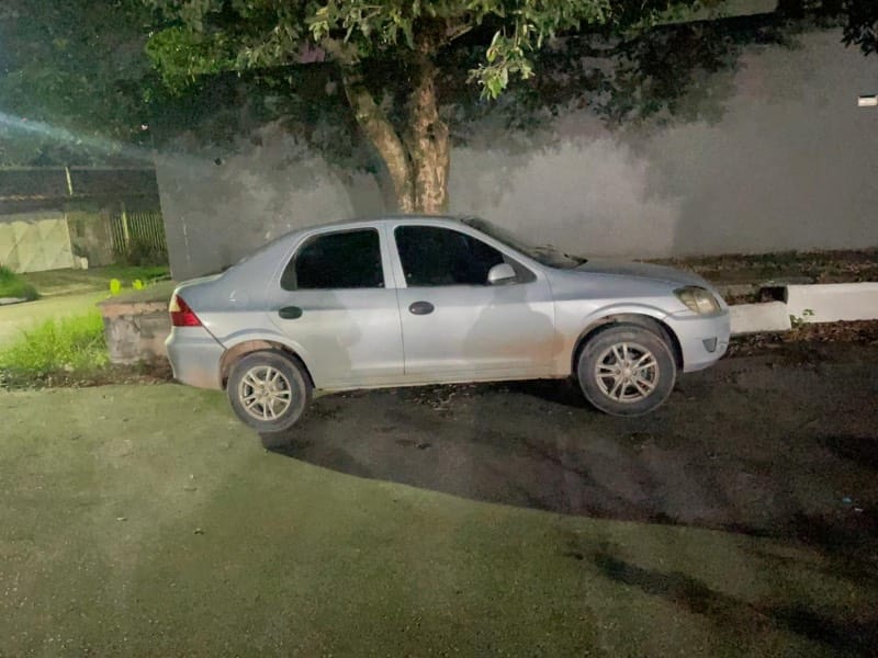 PMBA apreende fuzil e recupera veículo com restrição de furto/roubo na cidade de Itabela