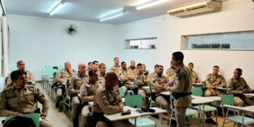 Polícia Militar capacita efetivo da 87ª CIPM para uso do novo kit de APH de Combate em Teixeira de Freitas