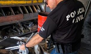 Polícia Civil apreende cerca de 100 kg de cabos de cobre em comércio de sucata em Candeias