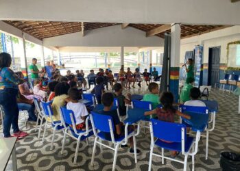 Educação ambiental mobiliza estudantes em Queimados