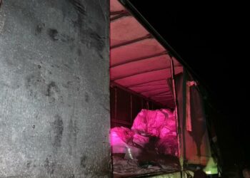 Carga avaliada em mais de R$ 950 mil e caminhão roubados são recuperados em Ibirapitanga