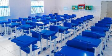 Eunápolis avança na reforma das escolas, entrega novo mobiliário e garante piso anti-impacto nas quadras esportivas