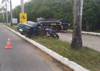 PRF flagra motocicleta com identificação totalmente raspada na BR-324, em Amélia Rodrigues (BA)