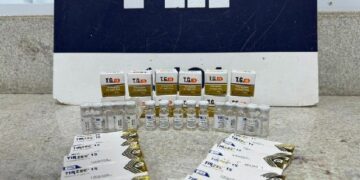 De apreensões de armas, drogas, veículos roubados e motoristas embriagados a canetas clandestinas, a PRF mantém a lei nas rodovias.