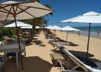 Decisão sobre reintegração de posse de área de praia em Trancoso é de responsabilidade do Judiciário, esclarece Prefeitura de Porto Seguro