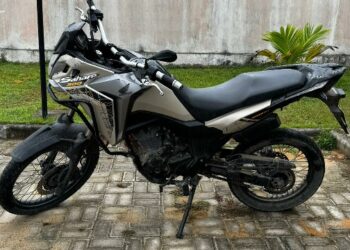 PMBA APREENDE VEÍCULO ADULTERADO