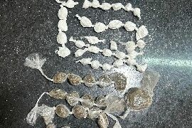 PMBA apreende drogas no Arnaldão em Eunápolis
