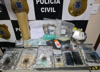 POLÍCIA CIVIL DE EUNÁPOLIS DESARTICULA LIDERANÇA DO TRÁFICO E APREENDE POSSÍVEL MATERIAL LIGADO A CRIMES DE SEQUESTRO E TORTURA