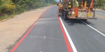 Prefeitura de Porto Seguro inicia sinalização do anel viário e reforça segurança em trecho com alto índice de acidentes